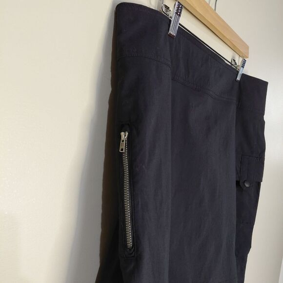 Royal Robbins Size 12 Black Fit and Flare Knee-Length Cargo Skirt with Ruffle - Picture 5 of 11